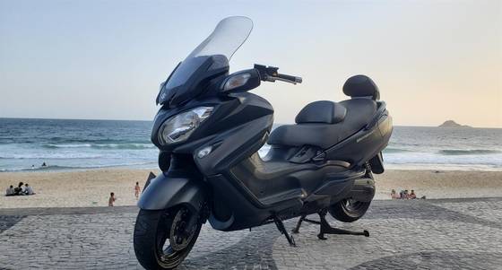 SUZUKI BURGMAN 650 EXECUTIVE SUZUKI BURGMAN 650 EXECUTIVE